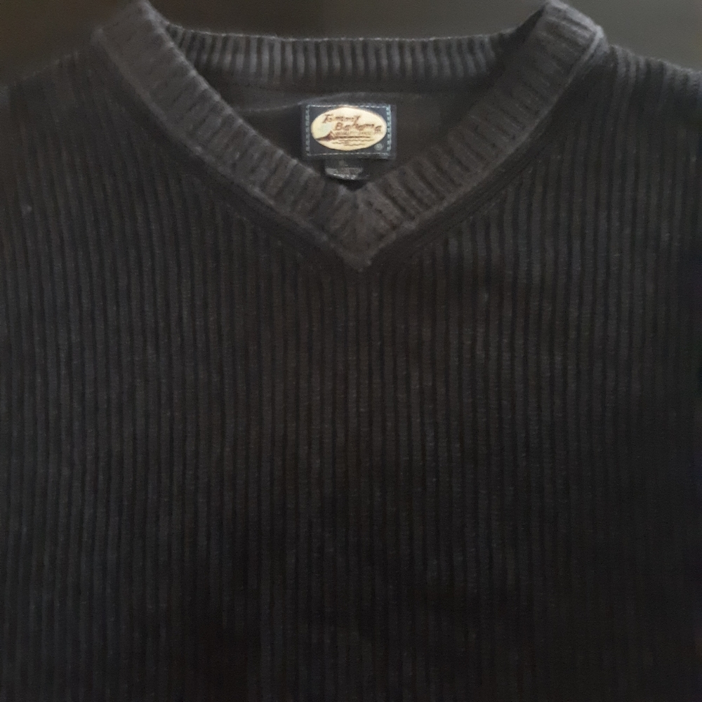 Tommy bahama black v neck XL Elbow patches
